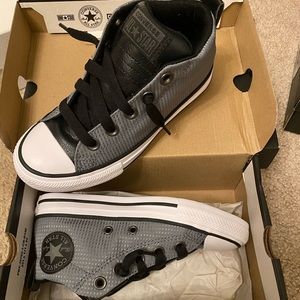 Kids Converse Sz 13 New